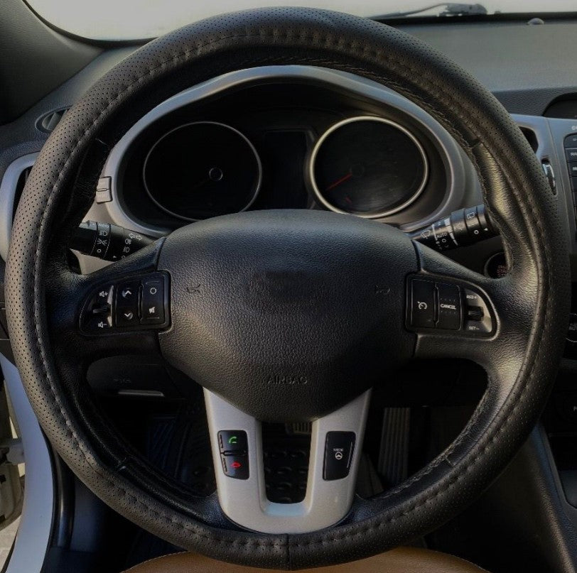 Protector de Volante Con Diseño Punteado MK