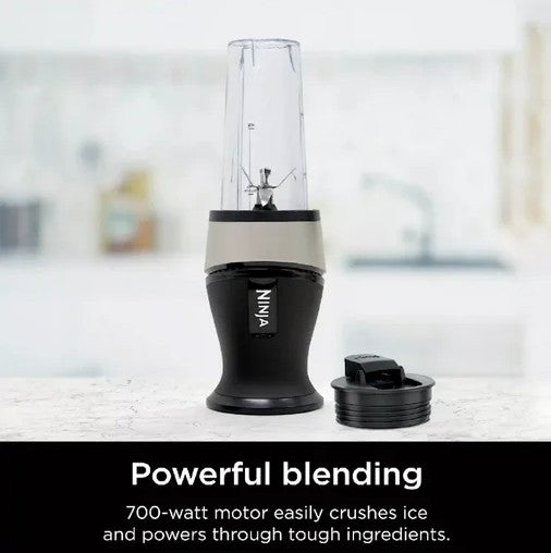 Licuadora Ninja Fit personal de un solo servicio, 700 vatios, 16 oz.