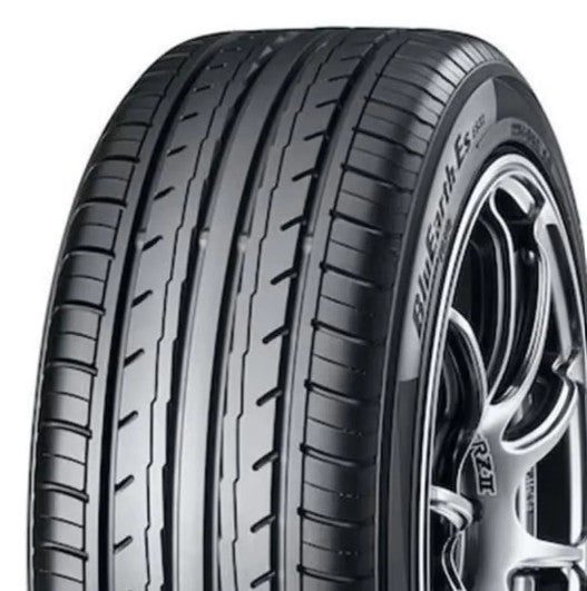 Llantas 185/65 R14 YOKOHAMA BLUEARTH ES32 86H Paquete de 2