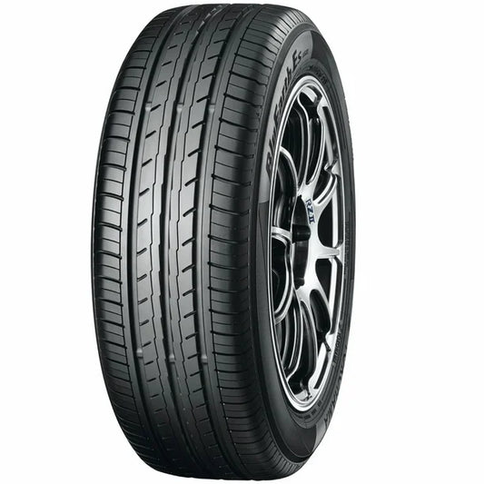 Llanta 175/70 R13 YOKOHAMA BLUEARTH ES32 82T