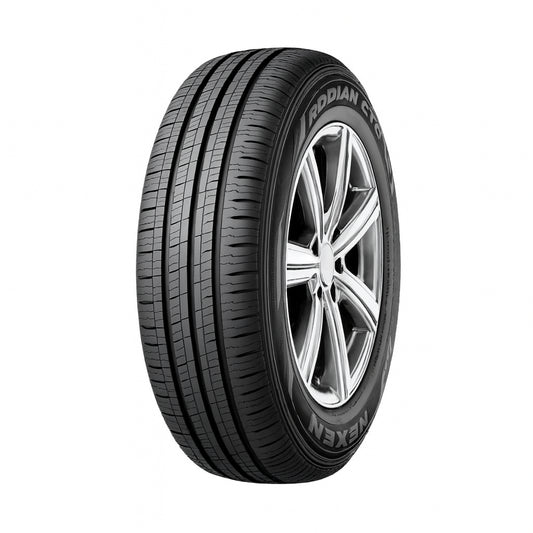 Llanta 195/70 R15 NEXEN ROADIAN CT8 99/96T