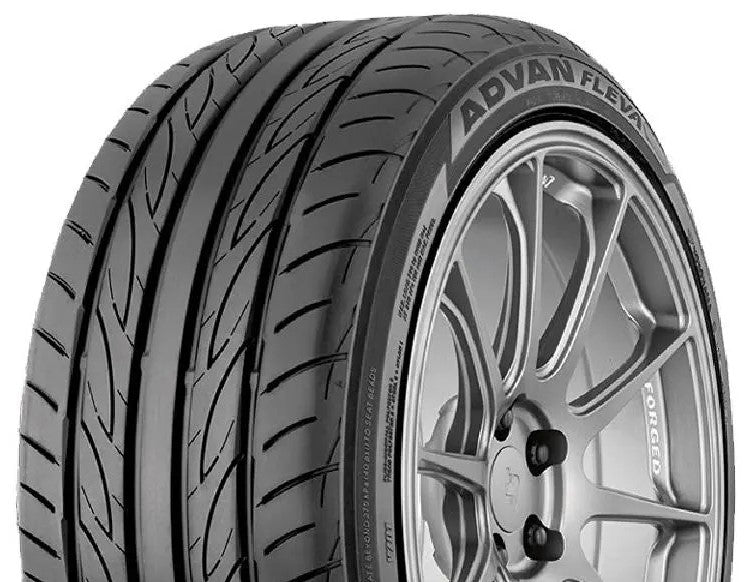 Llanta 215/50 R17 YOKOHAMA ADVAN V701 FLEVA 95W