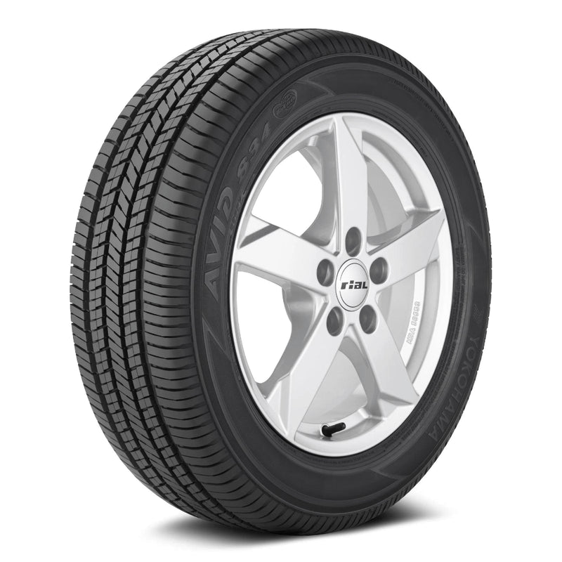 Llanta 215/50 R18 YOKOHAMA AVID S34FV 92V