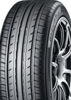 Llantas 215/55 R17 YOKOHAMA BLUEARTH ES32 94V paquete de 4