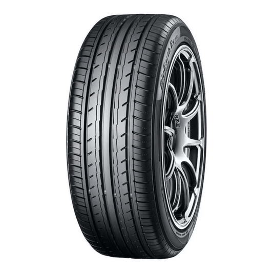 Llanta 215/60 R16 YOKOHAMA BLUEARTH ES32 95H