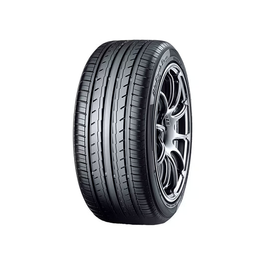 Llanta 225/45 R17 YOKOHAMA BLUEARTH ES32 94V