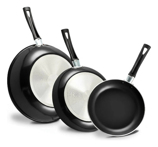 Juego de 3 Sartenes de Aluminio Antiadherente en Color Negro – 18, 20 y 24 cm