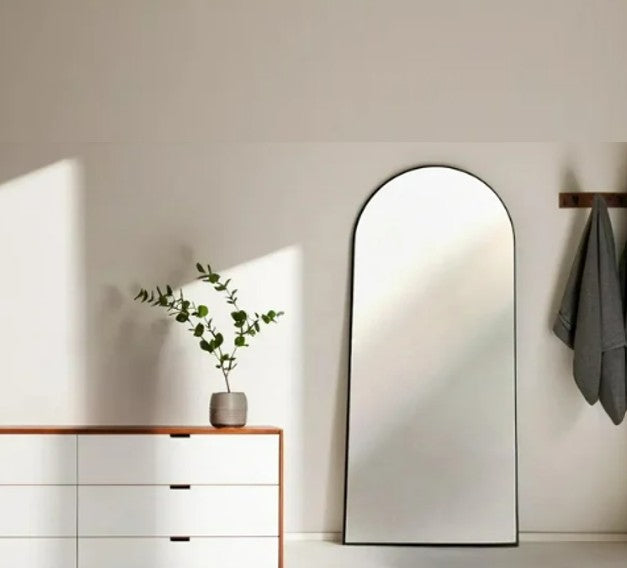Espejo Decorativo Cuerpo Completo de Piso Marco de Metal 160 cm Marbella para Dormitorio Negro